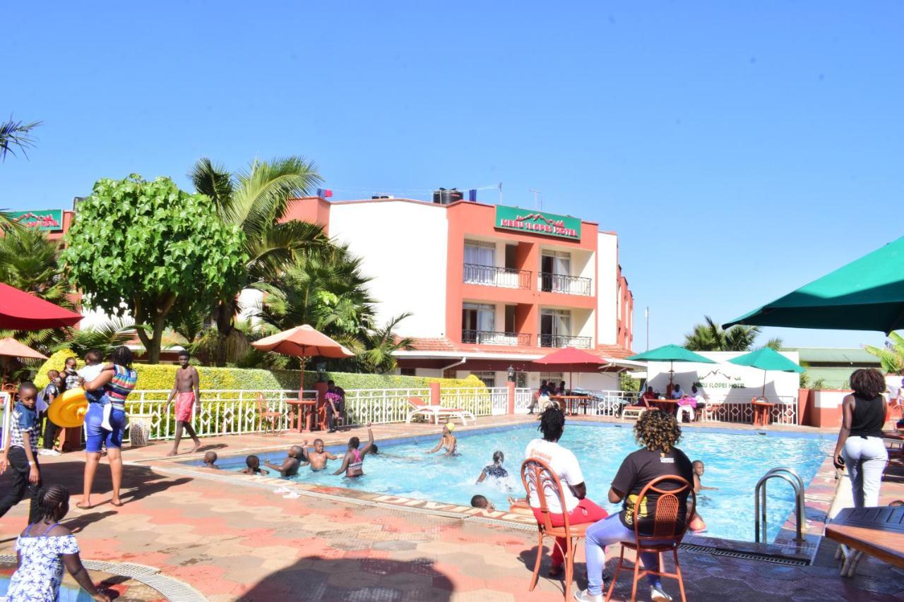 Meru Slopes Hotel Екстериор снимка